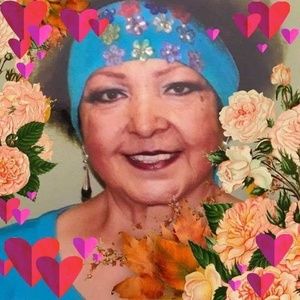 Meet your Posher, Elia